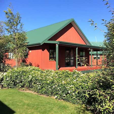 Cedar Chalets And Barkers Lodge 메스번 객실 사진