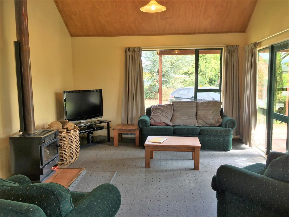 Cedar Chalets And Barkers Lodge 메스번 객실 사진